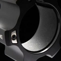 Rogue Fitness Rogue USA Aluminum Collars - Magnetic -Rogue Fitness Shop AD0147 WEB6 uvwdam