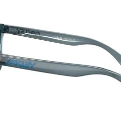 Oakley Frogskins -Rogue Fitness Shop OO9013 F655 WEB3 c4divm