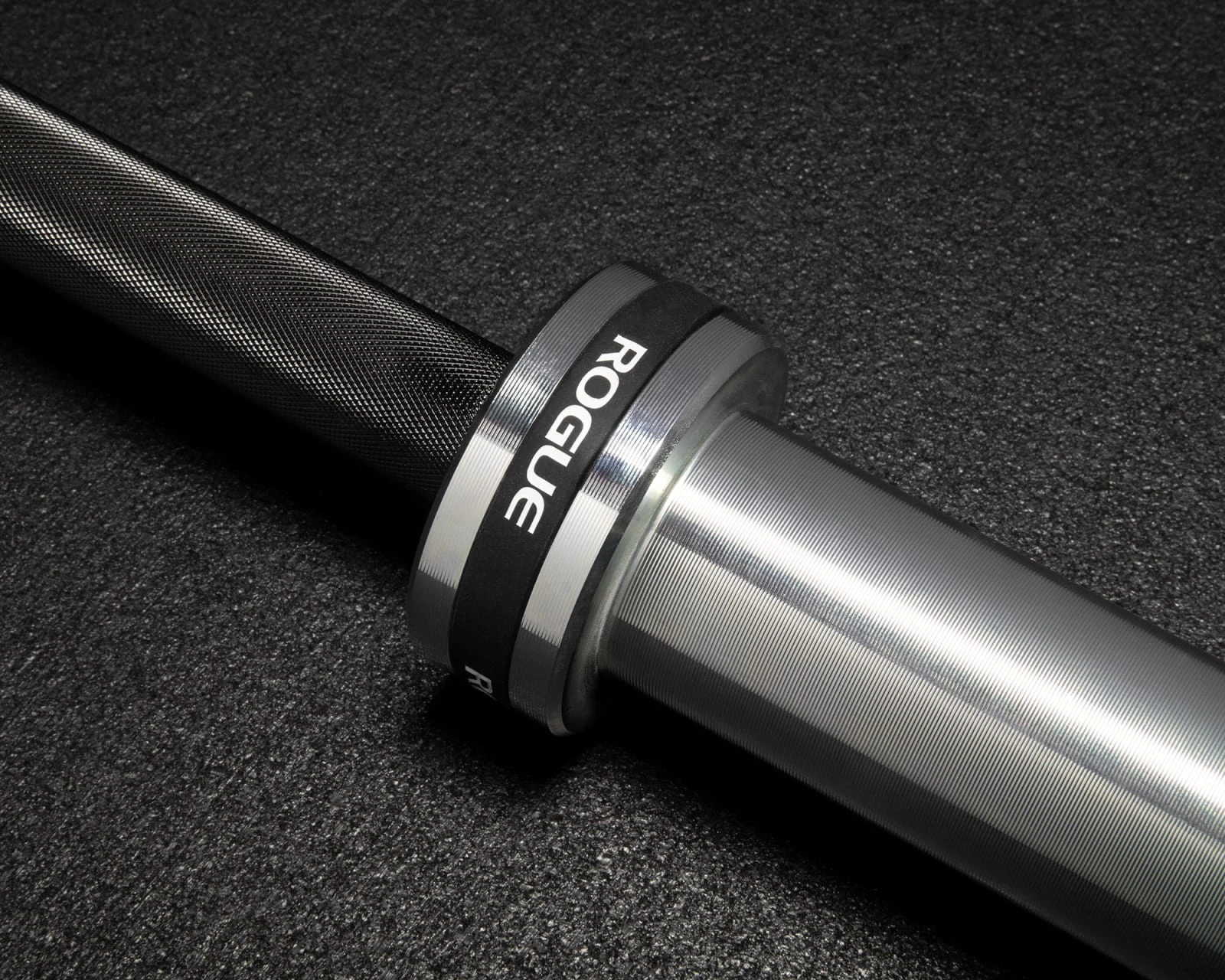 Rogue Fitness The Rogue Bar 2.0 - Black Zinc 5 Rogue Fitness The Rogue Bar 2.0 - Black Zinc - Image 3