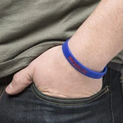 Rogue Fitness Rogue Silicone Bracelets - Pair -Rogue Fitness Shop RA0942 WEB1 udznwj