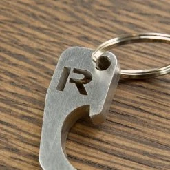Rogue Fitness Rogue Keychain Bottle Opener -Rogue Fitness Shop RA2600 WEB3 yxjmht