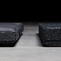 Rogue Fitness Rubber Tile 24"x24"x1.5" -Rogue Fitness Shop RUBBERTILE web3 hrpdtu