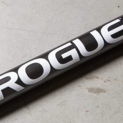 Rogue Fitness Rogue War Bar -Rogue Fitness Shop XX768 WEB3 e2uz7d